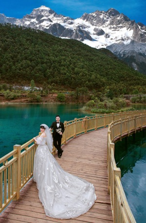 俞启星 张慧萍(蓝月谷玫瑰庄园)